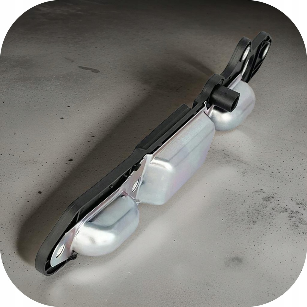 фото №11, Ручка накладка микровыключатель крышки багажника vw passat b6 touran golf plus jetta