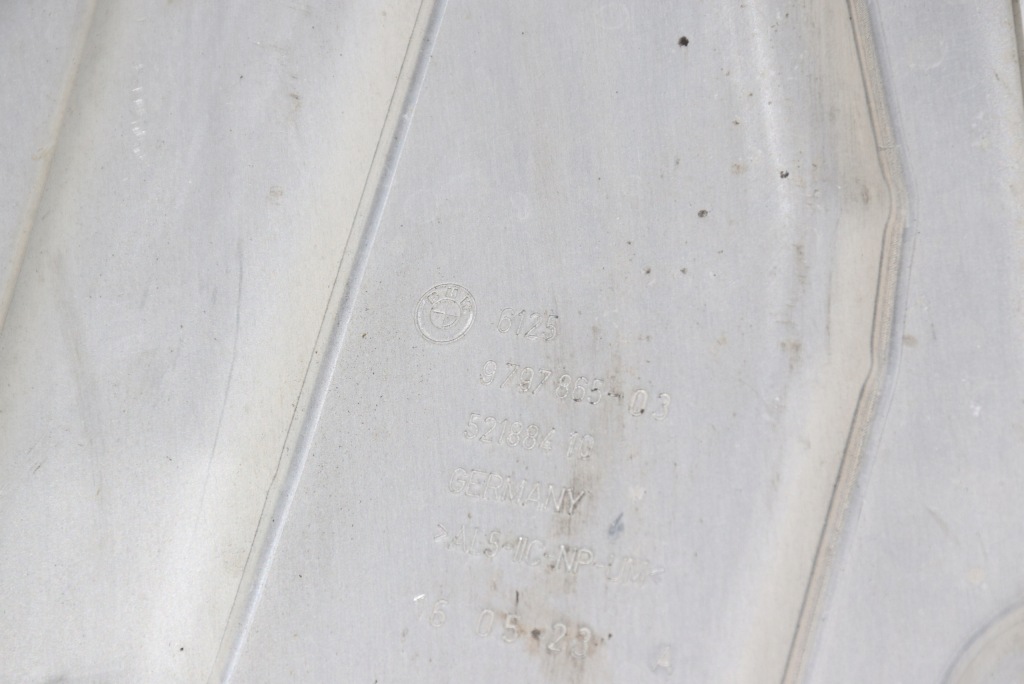 Bmw u11 u06 25ex 30ex phev накладка акумулятора акумулятор wysokiego напруги Київ