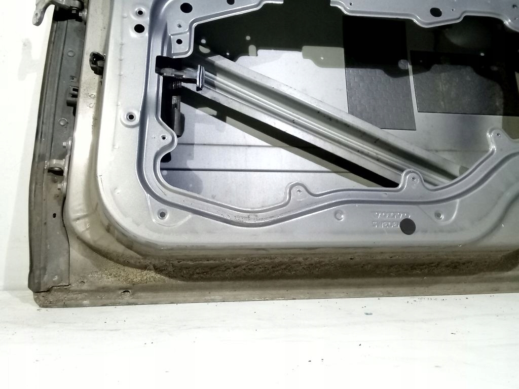 фото №9, Volvo v50 двері праве перед передні 462-46