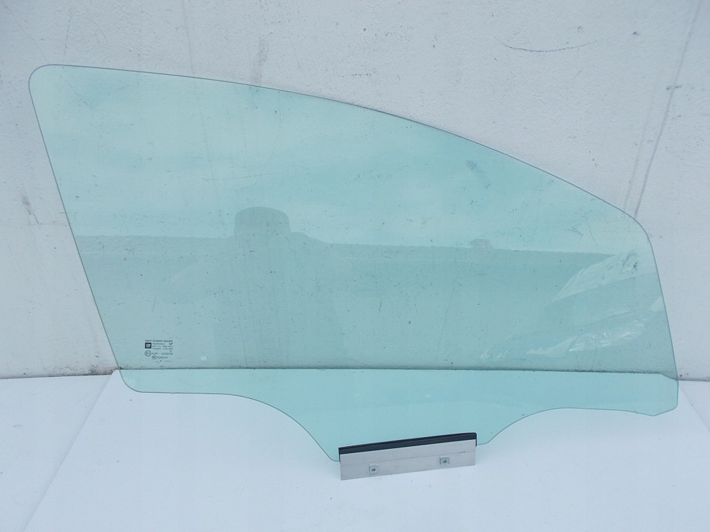 фото №1, Скло двері права передня opel corsa e 5d