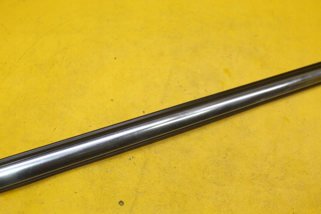 фото №4, Молдинг ущільнювач правий перед mini one r56 7146091