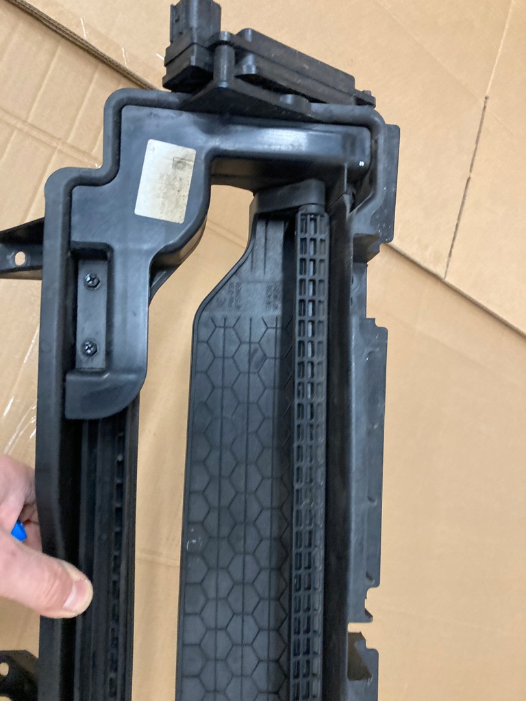 фото №8, Hyundai ioniq 5 впуск воздуха шторка жалюзи правая orygi.