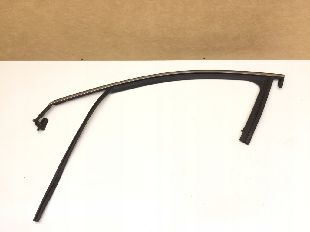 Купить Renault clio v 5 прокладка рамка дверь хром левый перед