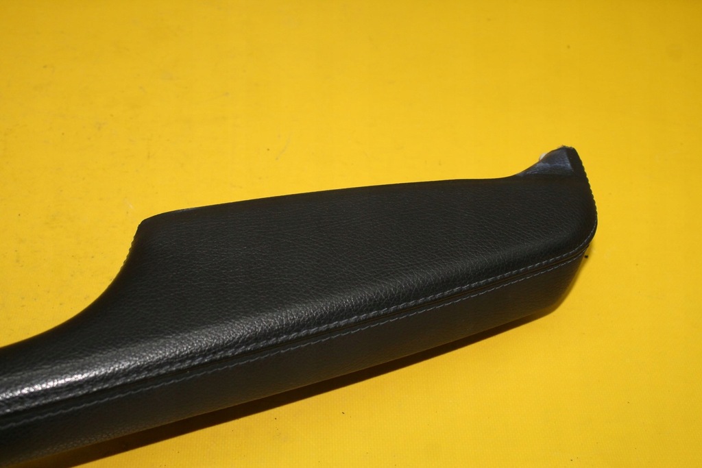 фото №4, Кронштейн ручка обшивка правый перед mercedes w211