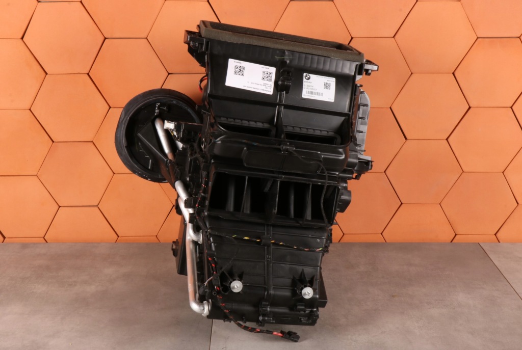фото №1, Bmw i3 i01 i3 i01 lci отопитель воздуходувка europa