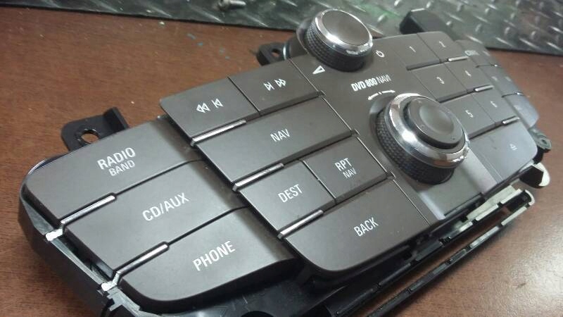 Панель радио коричневый opel insignia 08- 13277913 Цена