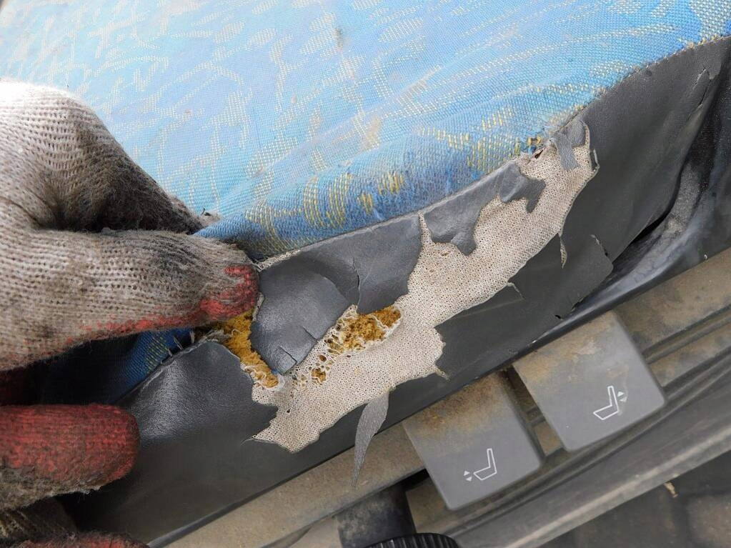 фото №12, Iveco daily 35s13 2001r - сиденье левый водителя