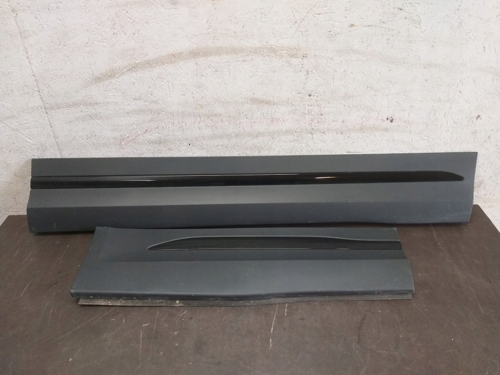 фото №1, Двері молдинг перед задня права mercedes gla w247