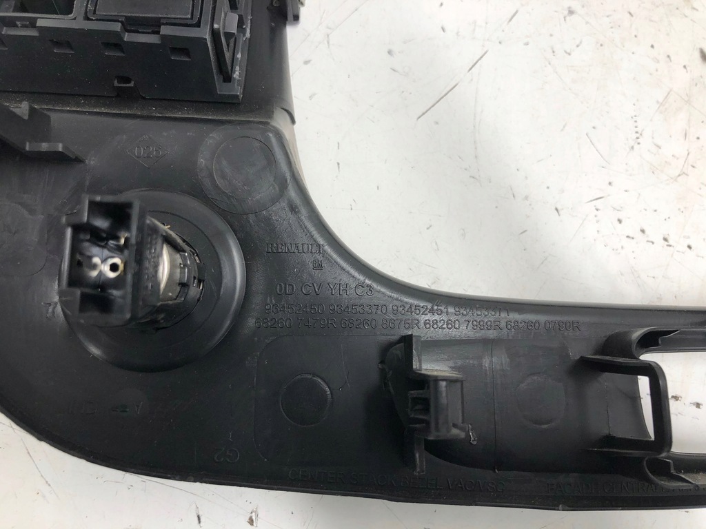 фото №13, Opel vivaro 2016 консоль средняя / радио / gps