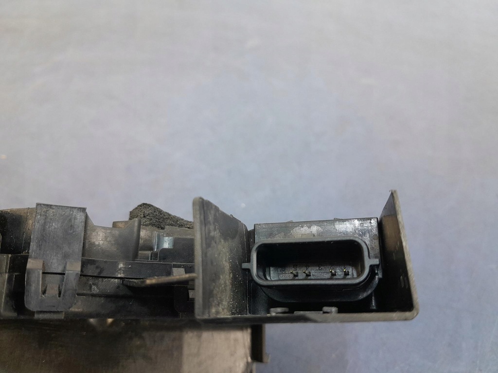 фото №4, Megane iv kombi замок дверь задняя левый 4 pin