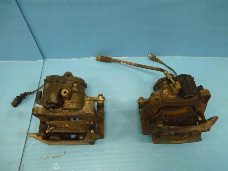 фото №4, Audi q7 4m суппорты задняя комплект 15-