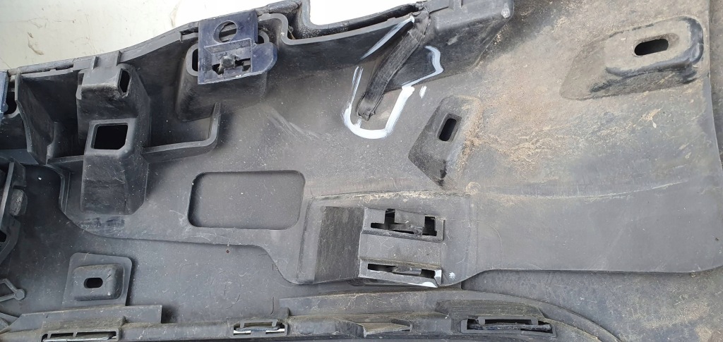 Peugeot 308 t9 рестайлінг  бампер перед передній Зі Шроту