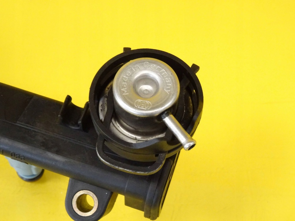 Купить Молдинг впрыскная инжектор smart fortwo 1 0003099v004 / a1600700295 nr24