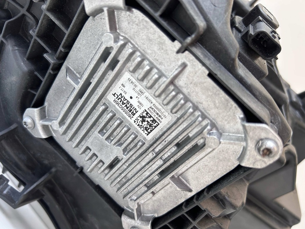 Renault austral лампа левая перед full led matrix 260609504r оригинал Недорого