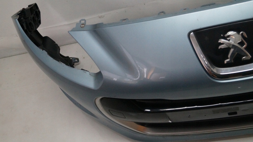 Бампер передний peugeot 308 рестайлинг  t7 kgyc 2012 Киев