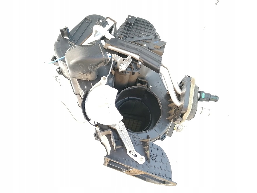 фото №5, Ford fiesta mk vii 7 корпус обігрівача 8v51-19b555-am