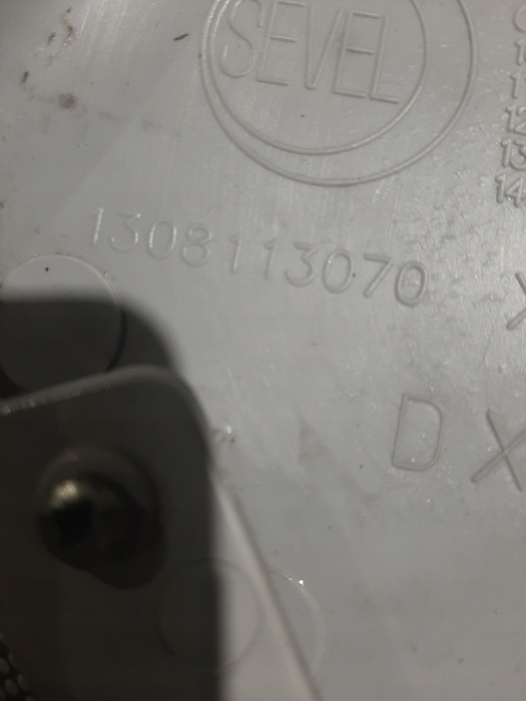 Купити Пластик захист стійка правий перед fiat ducato iii 1308113070