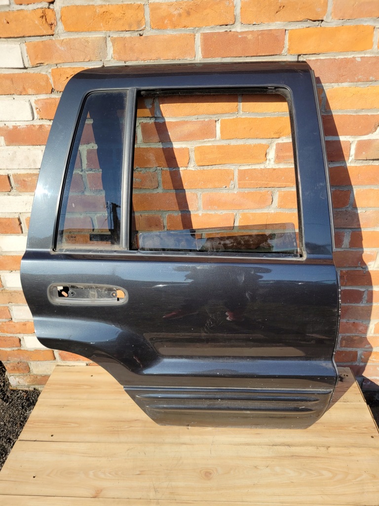 Купити Jeep grand cherokee wj 99-04 дверей правий задній