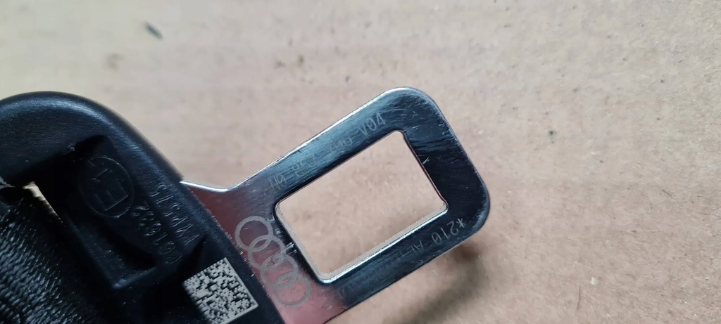 фото №11, A4 b9 8w pas безопасности правый перед 8w0857706 v04 a5 8w