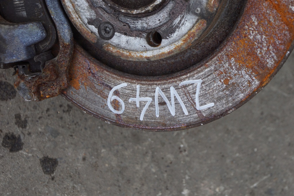 фото №12, Поворотний кулак лівий перед peugeot 2008 i 1.2