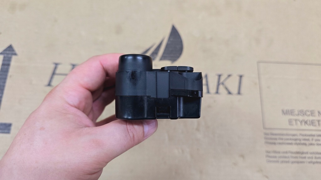 фото №10, Ford galaxy mk3 10-15 lift панель обдув кондиционера na задняя 3 ряд чёрный