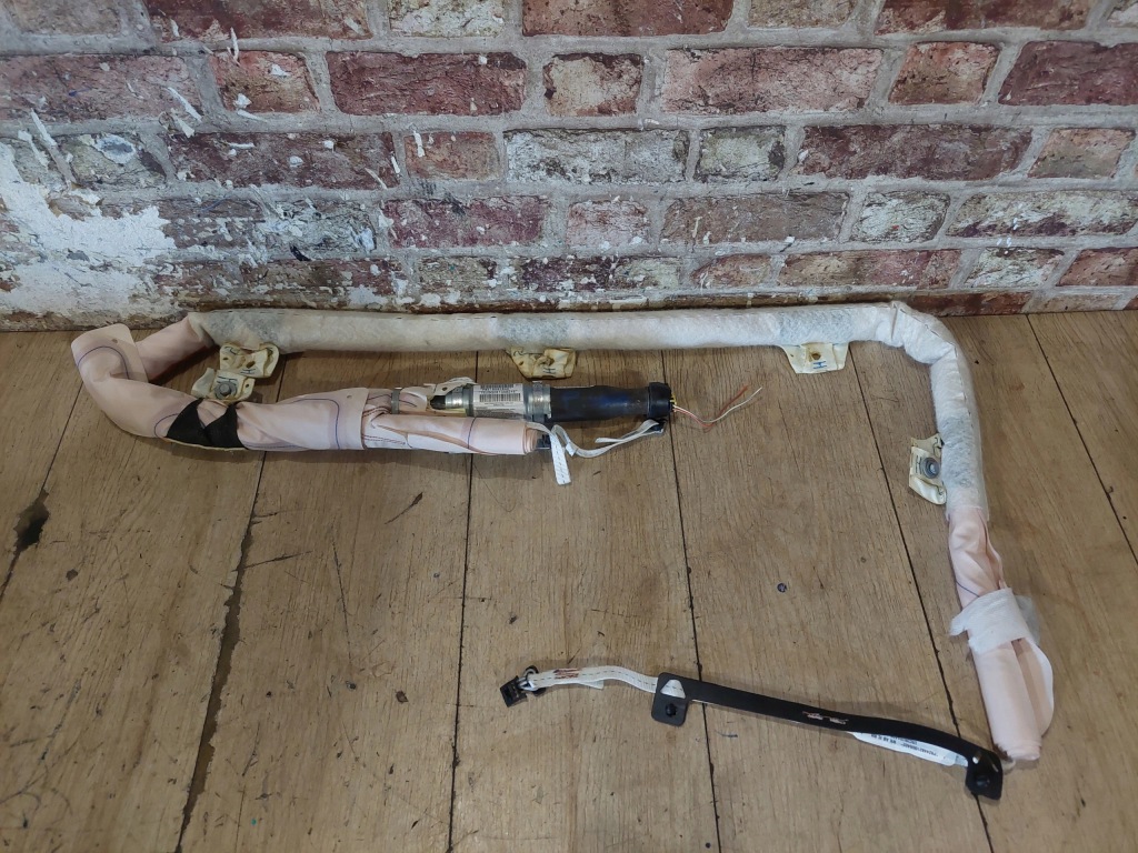 фото №1, Шторка безопасности подушка безопасности правая p05108020ad jeep grand cherokee wk2