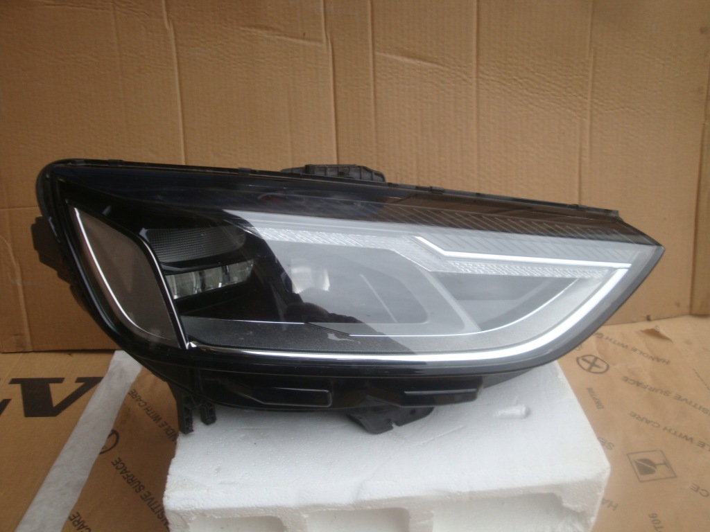 Купити Audi a4 b9 8w0 фара full led передня правий