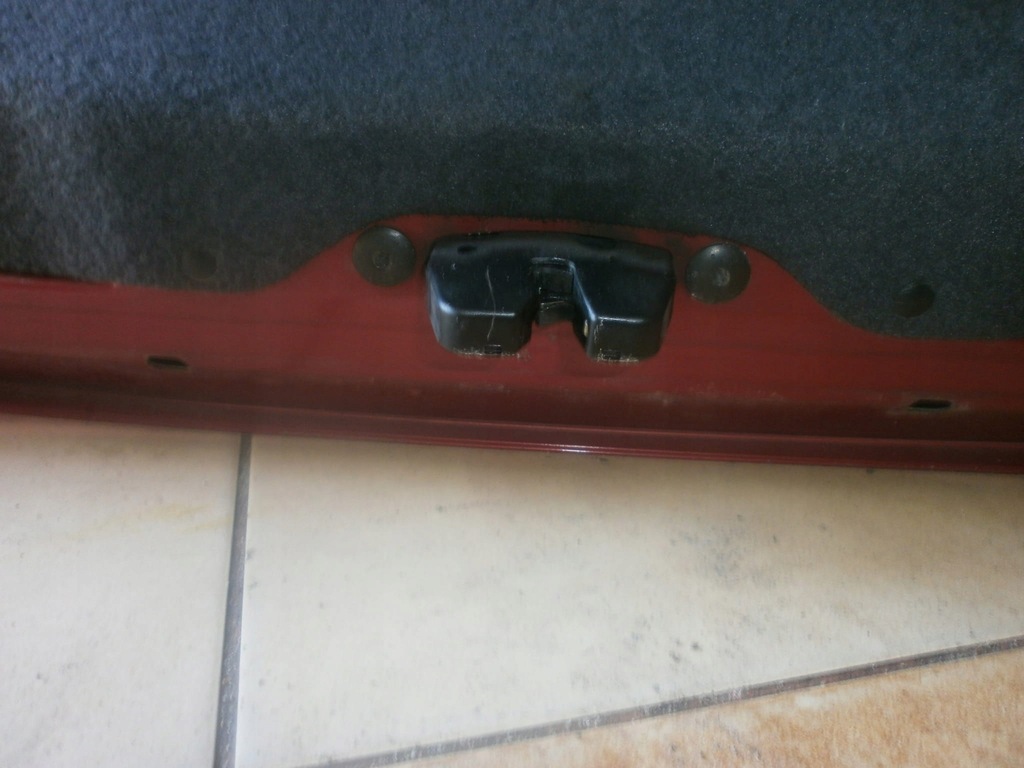 фото №1, Citroen c5 01r hb замок кришки