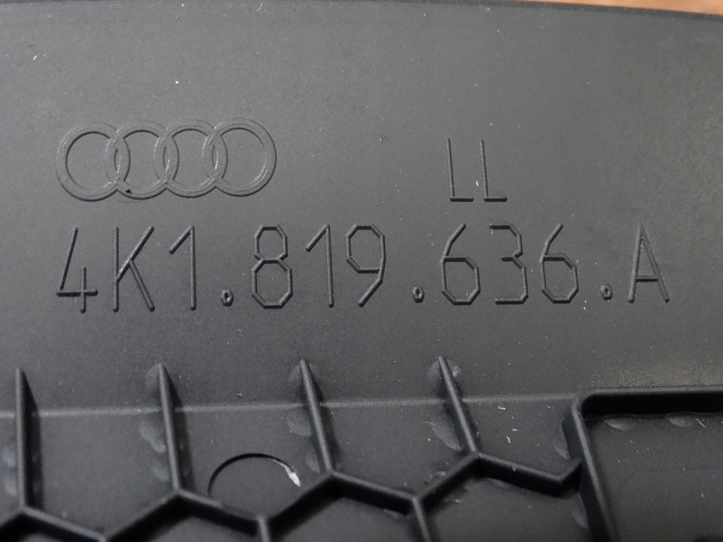 фото №3, Idealna рамка решітка консолі audi a6 c8 a7 1