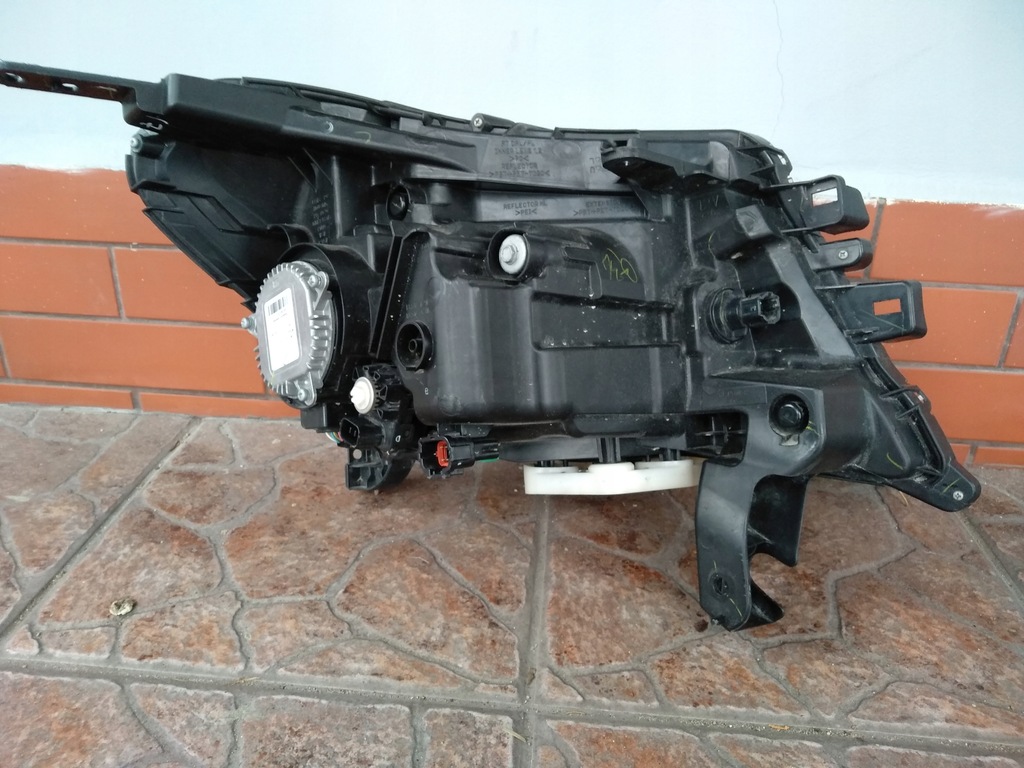 фото №12, Лампа full led правая левая nissan navara iv np300