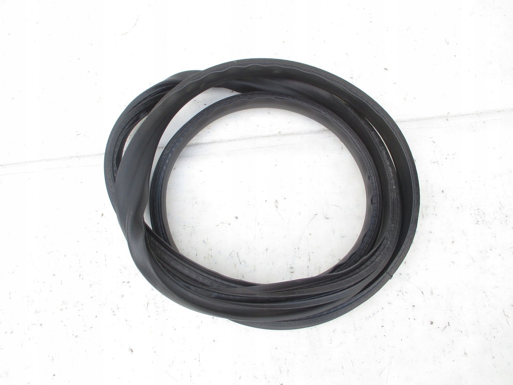 фото №1, Renault clio v hb прокладка двері правий лівий задня