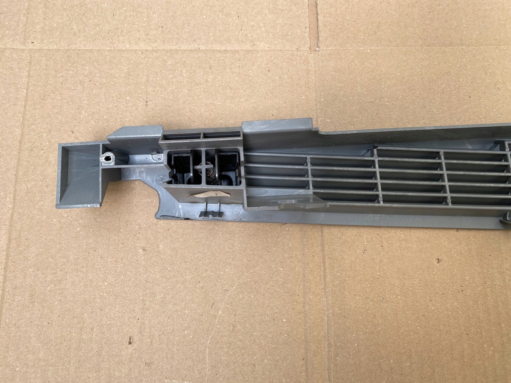 фото №11, Bmw 5 e39 kombi решітка вентиляційна багажника ліва