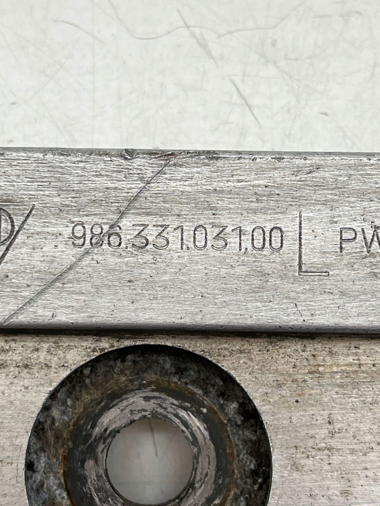 Porsche boxster 986 1998 левая сторона другая часть подвеска 98633103100 с Разборки