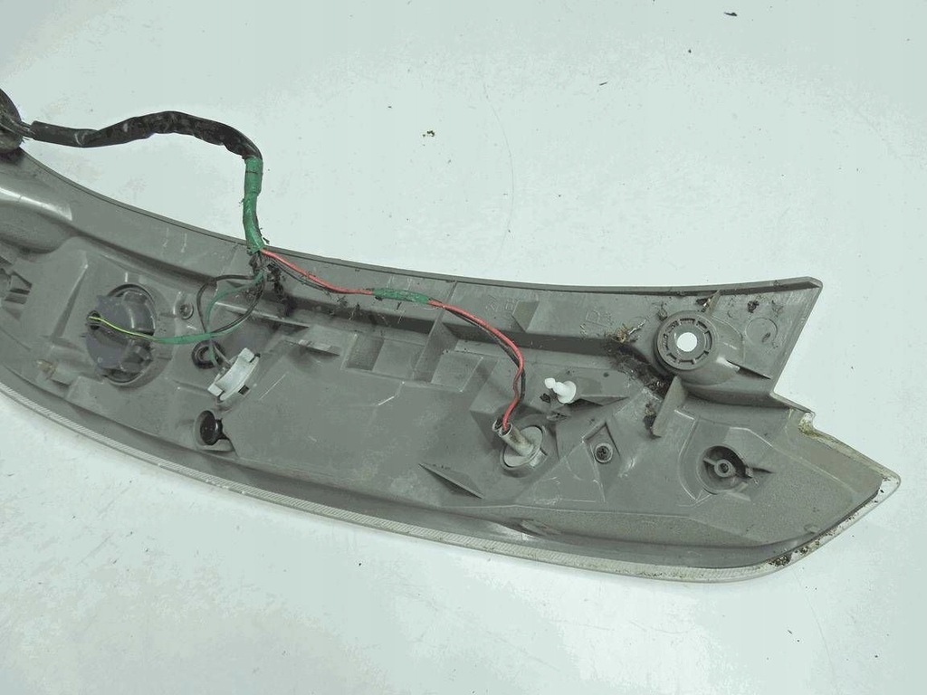 фото №8, Nissan leaf i 10-17 лампа правый задняя