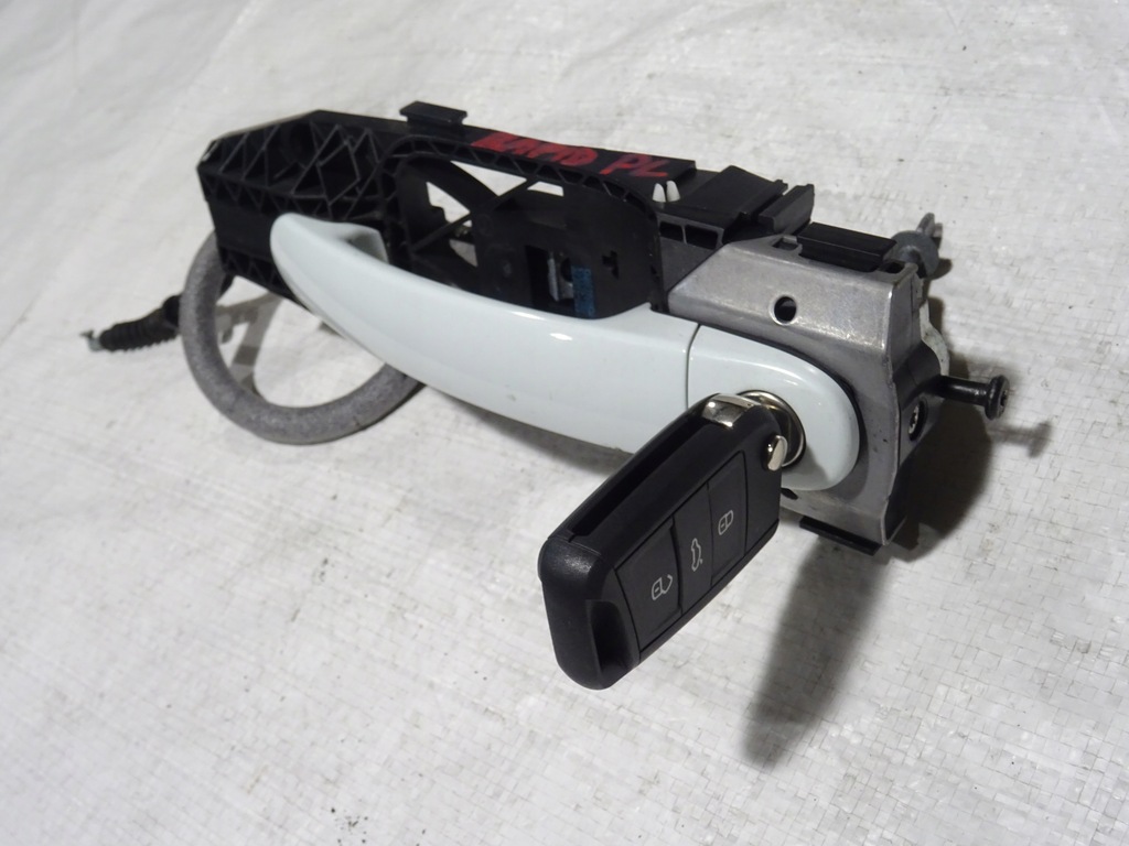 фото №3, Ручка наружная дверь перед левая с ключ skoda rapid 5ja 12-19 lf9f