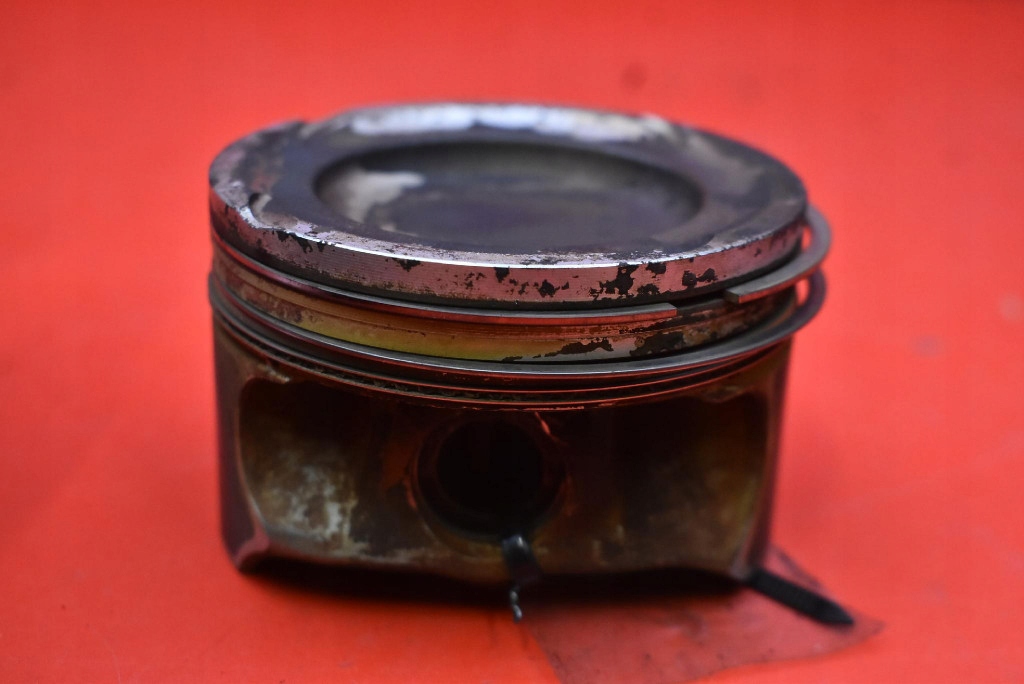 фото №6, Поршень 0835134 mercedes cla c117 2.0 cgi 211 km 4matic 13-16