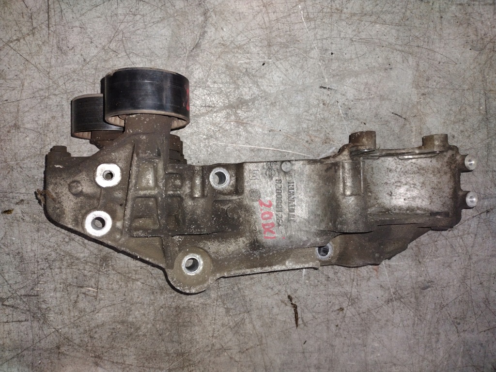 Купить Кронштейн генератора 8200881264 renault laguna 2 2.0 dci