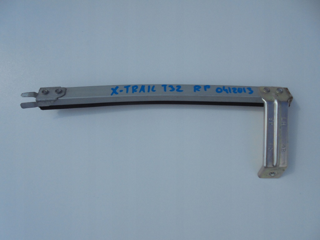 фото №5, X-trail t32 направляющая стекло правый перед