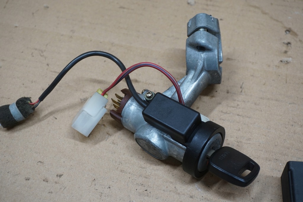 фото №6, Nissan patrol замок зажигания + ключ + модуль иммобилайзер gr y60 2,8 td