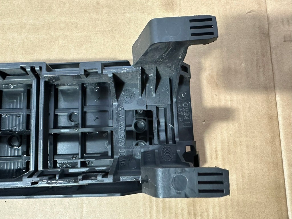фото №14, Коробка запобіжників, запобіжник, напрямна mercedes w447 cz, vito