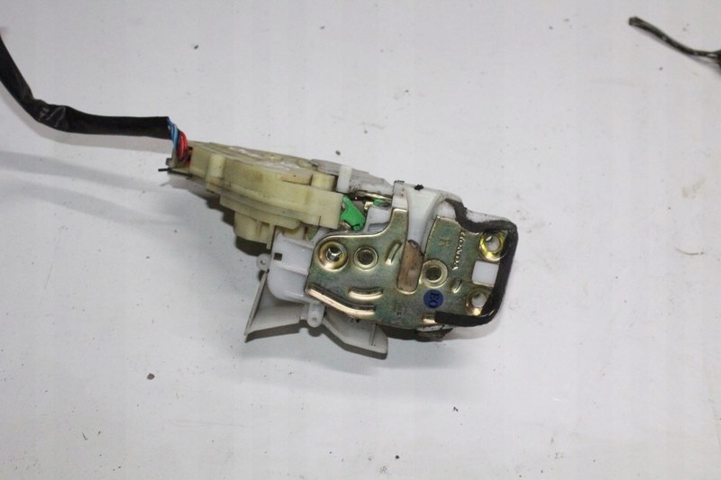 фото №1, Honda civic vii hb 5d замок дверь правый задняя 6pin