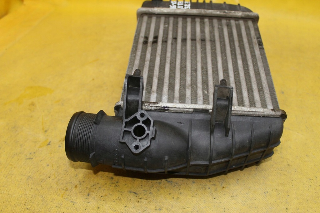 фото №4, Радіатор інтеркулер 4f0145805s a6 c6 2.0 tfsi