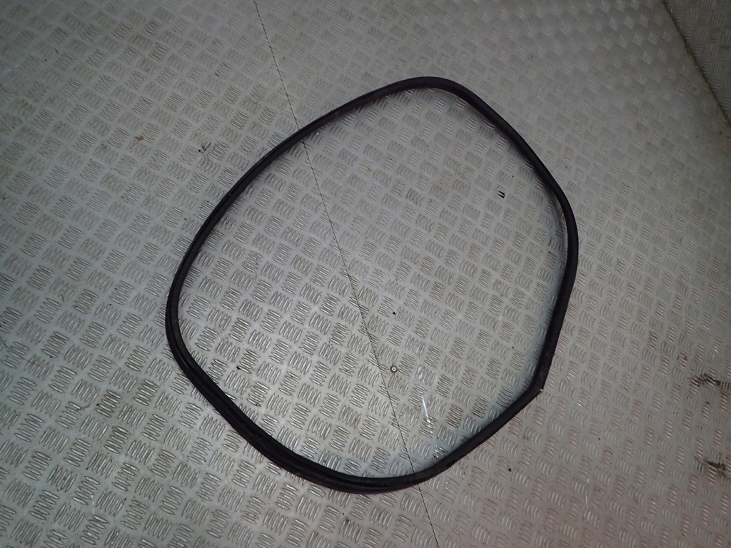 Ferrari 612 f137 прокладка дверь дверная левая Оригинал