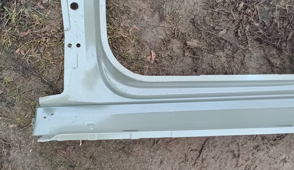 фото №8, Skoda octavia iii 3 5e0 поріг обшивка правий перед