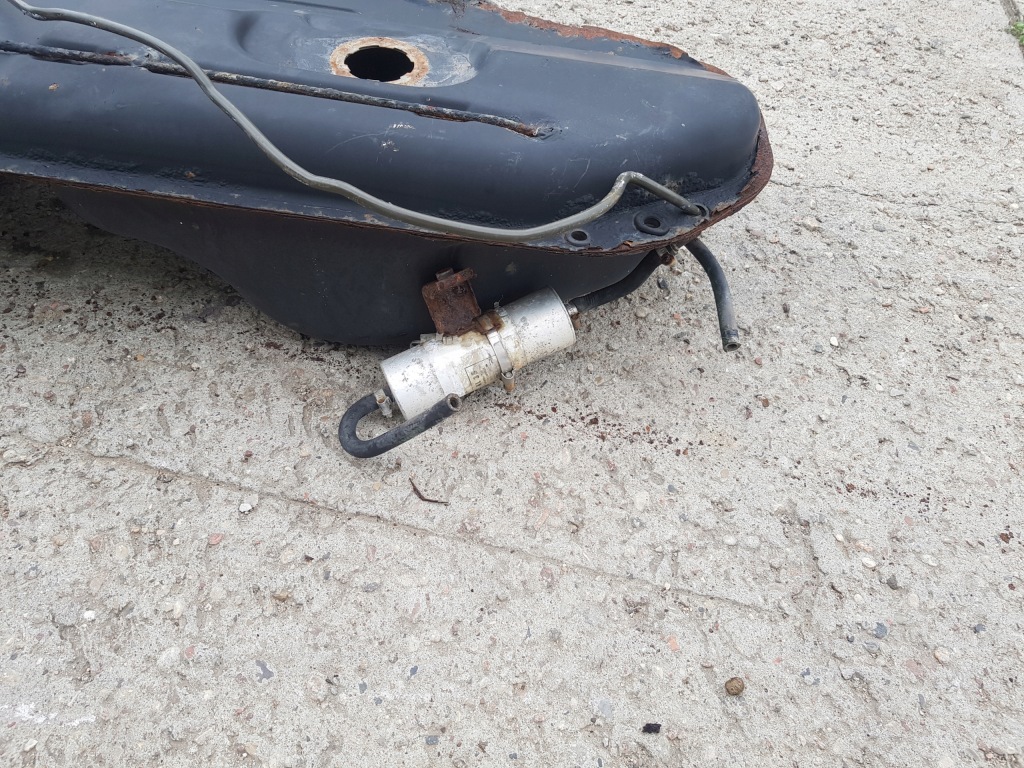 Бак топлива bmw e30 универсал Цена