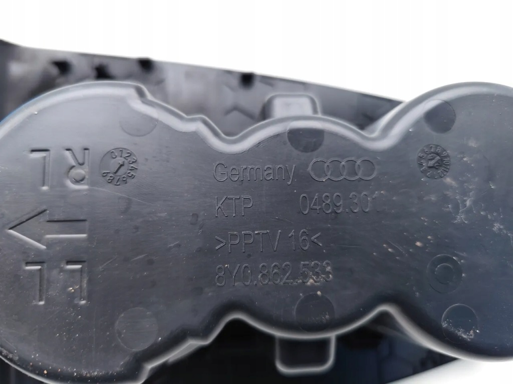 фото №7, Audi q4 передній кронштейн na чашка тунель середнього 2024 suv 4/5dr 8y0862533