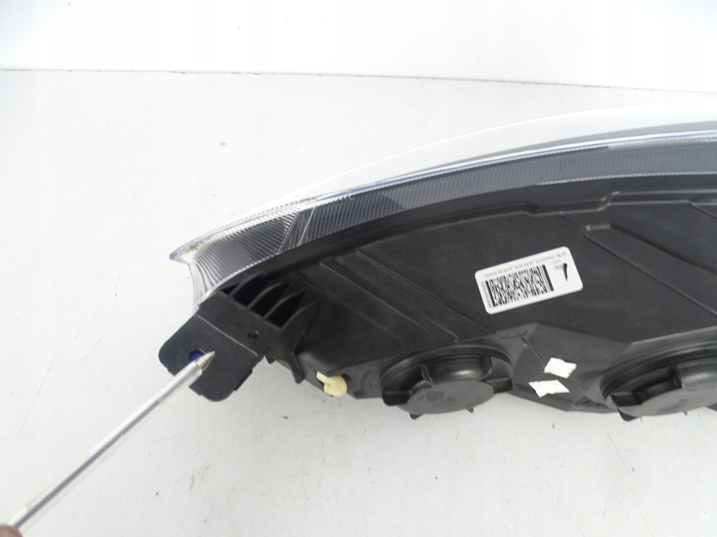 Фара перед передняя правый  ford focus mk4 led в Украине