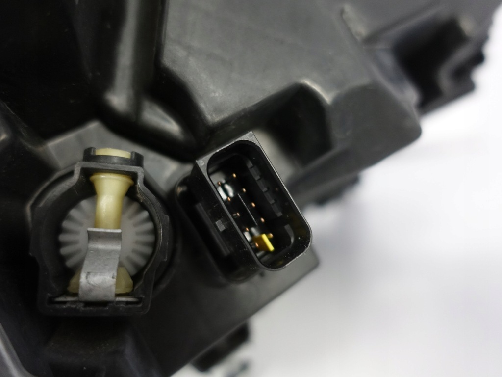 фото №14, Opel corsa f vi 6 поколение 19-23 лампа full led левая перед europa