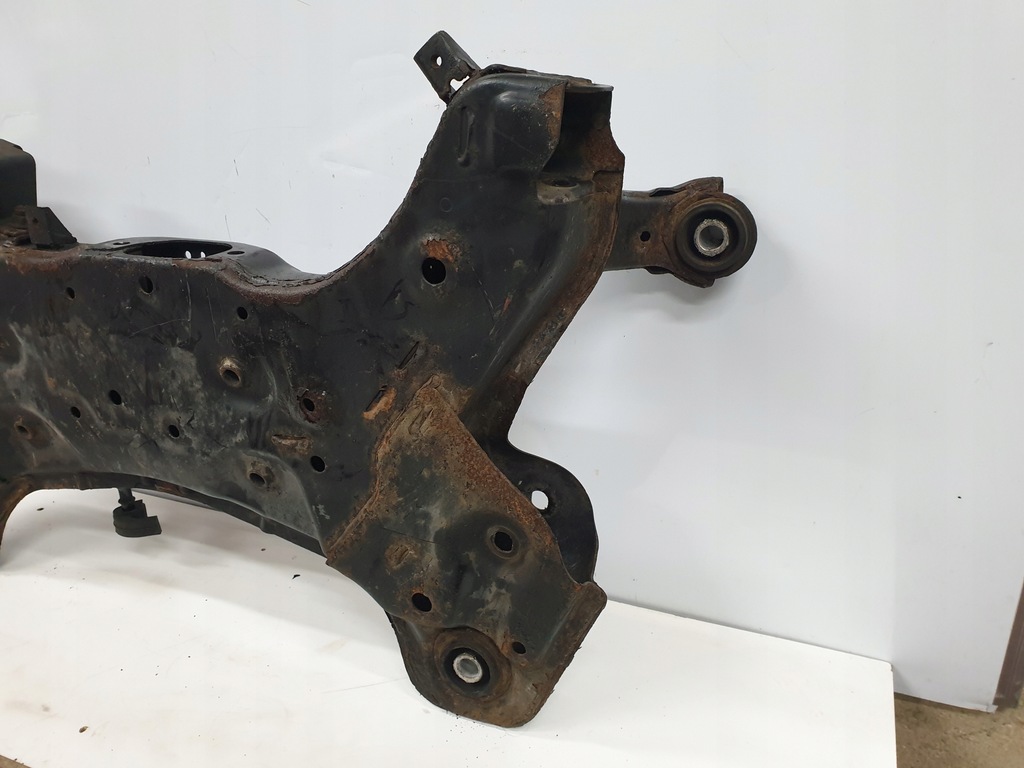 фото №8, Hyundai i40 1,7 crdi подрамник подрамник двигателя