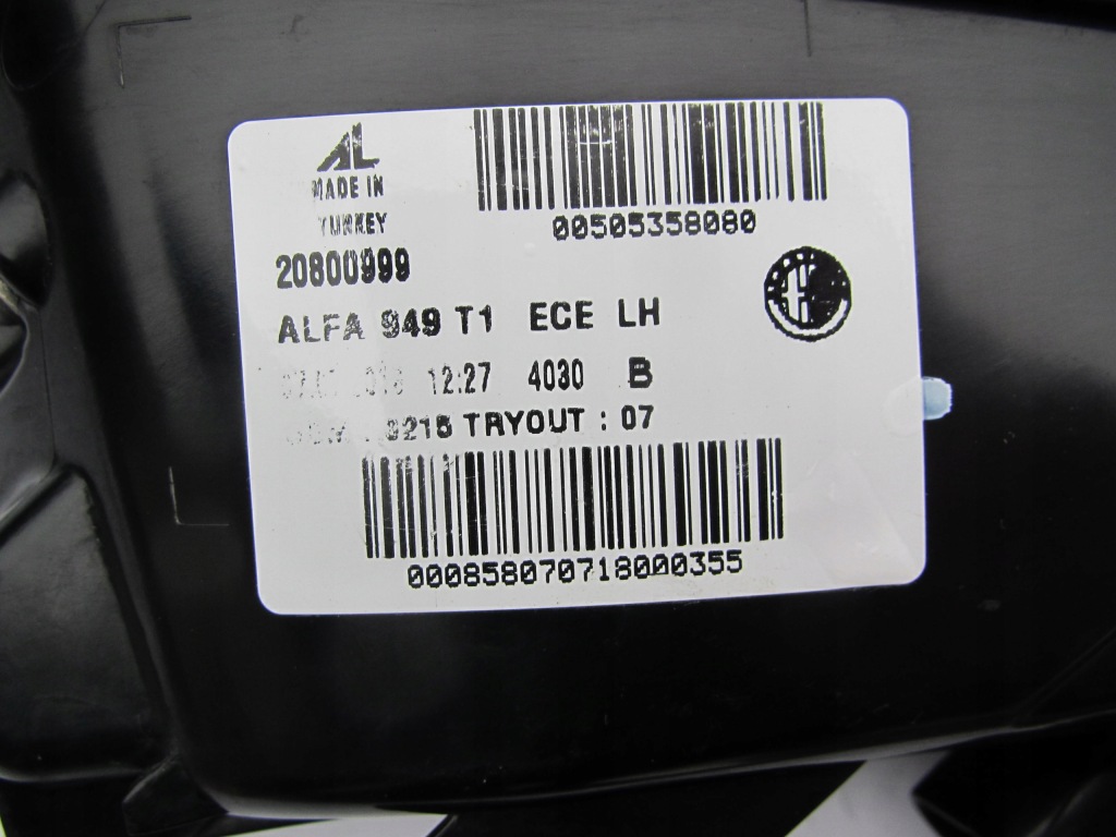 Alfa romeo stelvio 2016 - фара задній ліва led оригінальний номер Київ